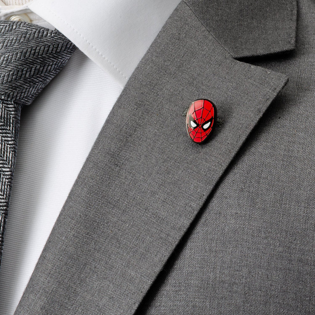 Marvel Spider-Man 3 Pack Socks and Lapel Pin Gift Set
