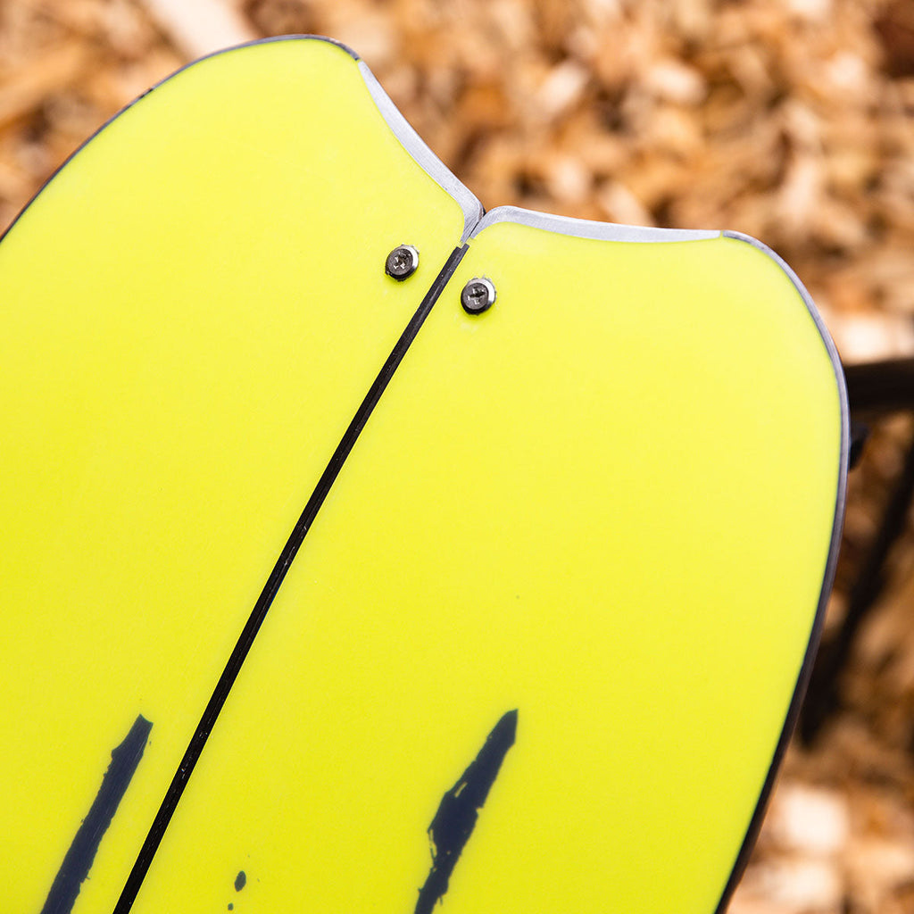 Slash by GiGi -  Vertical Split Snowboard - ApARTment
